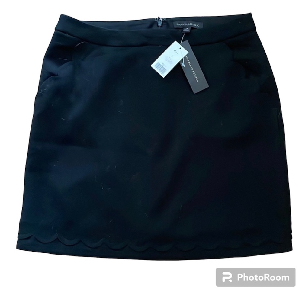 Banana Republic Scalloped Edge Skirt Size 4